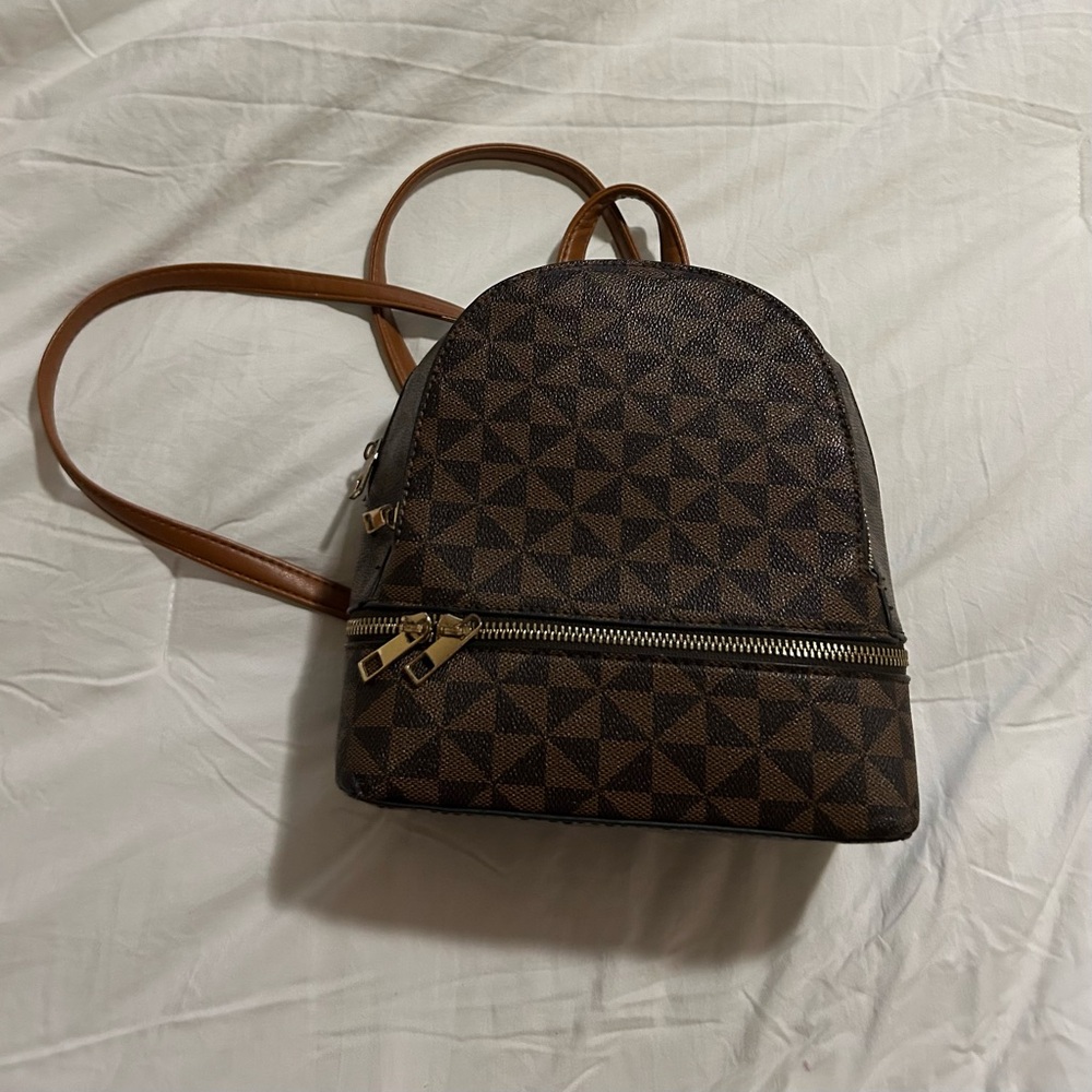 Brown Geometric Pattern Backpack - image 1